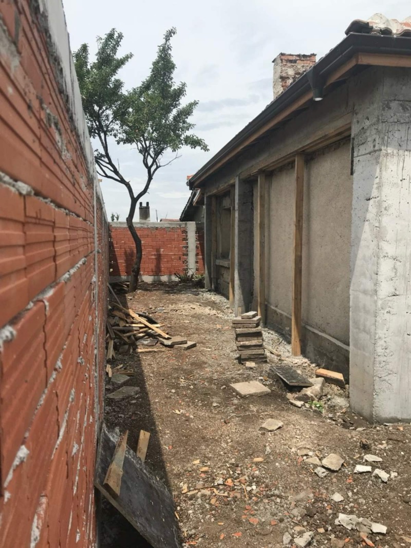 Продава КЪЩА, гр. София, Левски В, снимка 10 - Къщи - 52301811