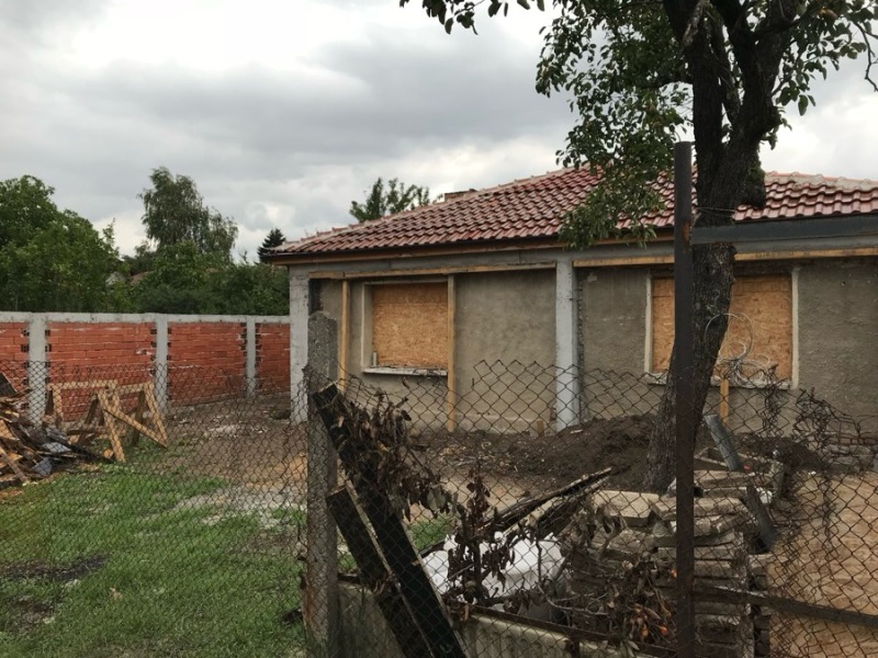 Продава КЪЩА, гр. София, Левски В, снимка 3 - Къщи - 52301811