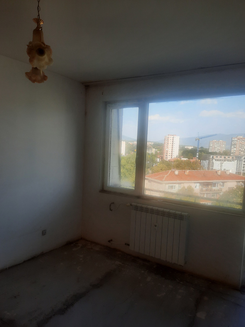 Na sprzedaż  1 sypialnia Pernik , Centar , 56 mkw | 38547611 - obraz [3]