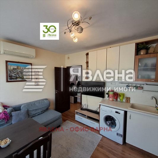 Продава 3-СТАЕН, гр. Варна, Колхозен пазар, снимка 1 - Aпартаменти - 47540448