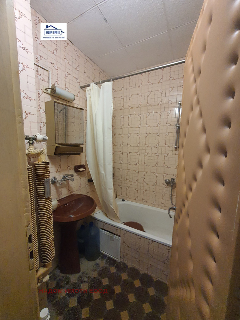 Продава 4-СТАЕН, гр. Велико Търново, Бузлуджа, снимка 13 - Апартаменти - 52601733