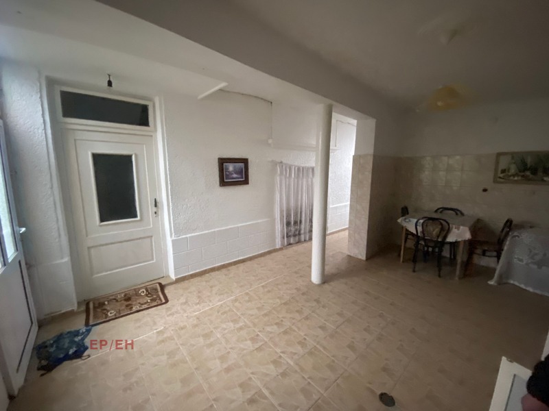 In vendita  Casa regione Shumen , Smiadovo , 200 mq | 26018287 - Immagine [2]