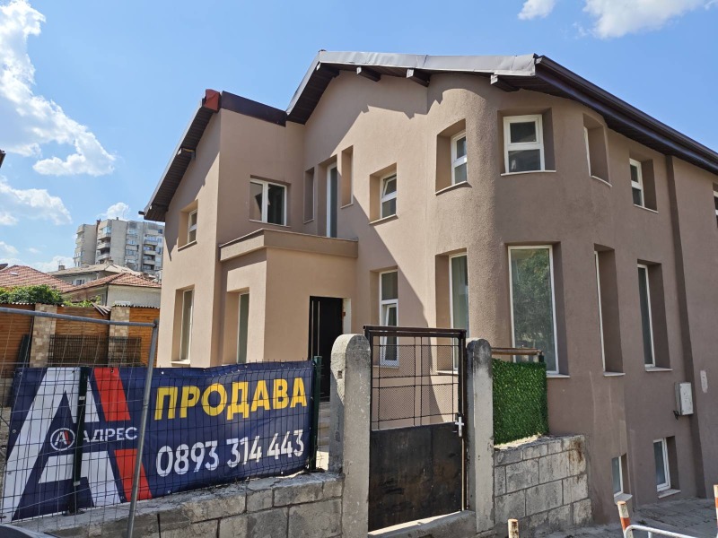 En venta  Hotel Shumen , Tsentar , 112 metros cuadrados | 65567966