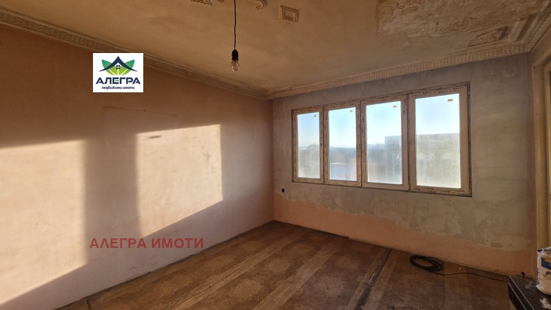 Продава 2-СТАЕН в град Пазарджик, Идеален център - 64 кв.м / 80 000 € » 156 466.40 лв., АЛЕГРА ИМОТИ
