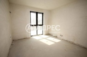 2-стаен град София, Красно село 10