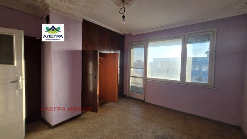 Продава 2-СТАЕН, гр. Пазарджик, Идеален център, снимка 2 - Апартаменти - 53350674