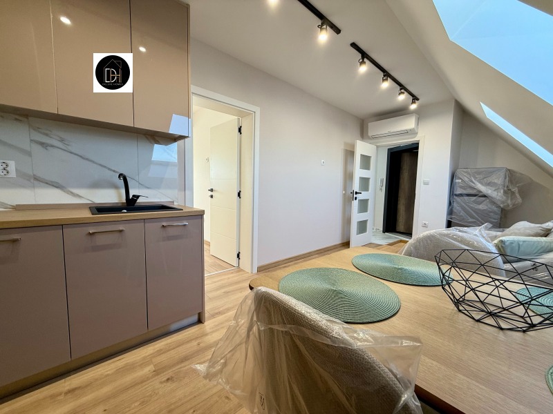 Продава 3-СТАЕН, гр. Пловдив, Кючук Париж