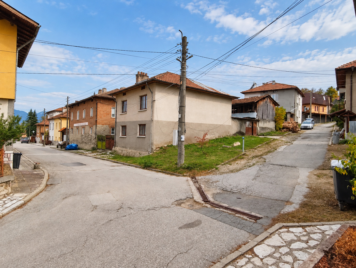Продава КЪЩА, с. Годлево, област Благоевград