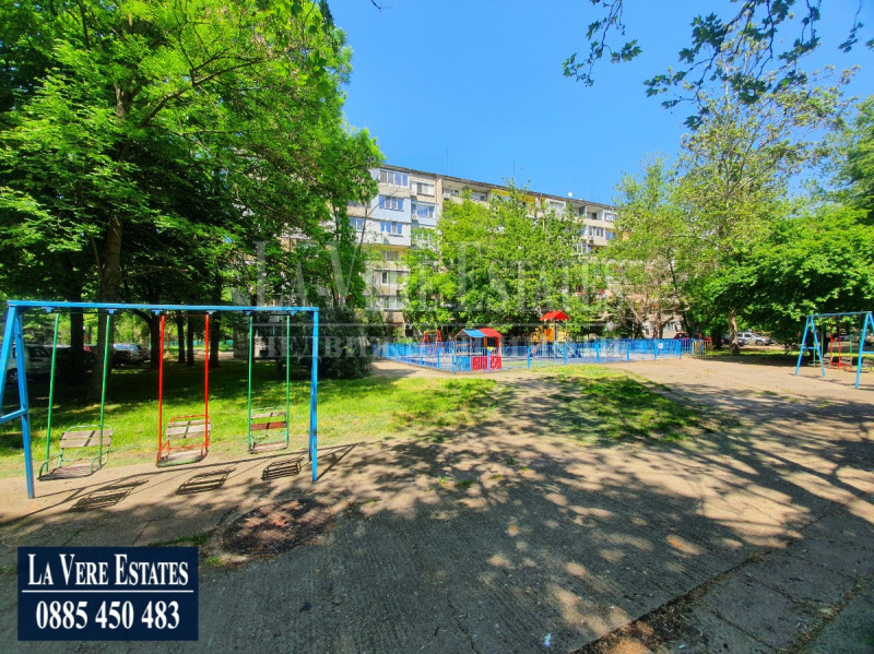Till salu  2 sovrum Ruse , Vazrajdane , 78 kvm | 22603399 - bild [16]