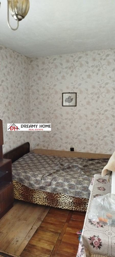 Myytävänä  2 makuuhuonetta Stara Zagora , Tri tšutšura - jug , 58 neliömetriä | 57555902 - kuva [5]