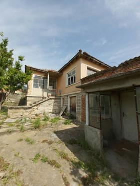 Продажба на имоти в с. Райкова могила, област Хасково - изображение 1 