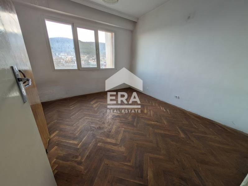 Продава 3-СТАЕН, гр. Шумен, Томбул джамия, снимка 2 - Апартаменти - 53096678