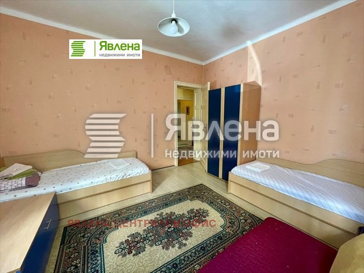 Продава ЕТАЖ ОТ КЪЩА, гр. София, Оборище, снимка 3 - Етаж от къща - 48020439