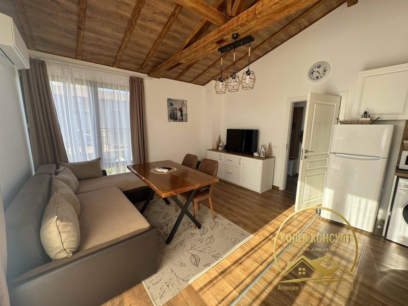 Продава КЪЩА, с. Велика, област Бургас, снимка 2 - Къщи - 52550344