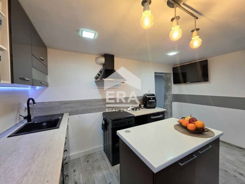 Продава КЪЩА, с. Червена вода, област Русе, снимка 3 - Къщи - 53273081