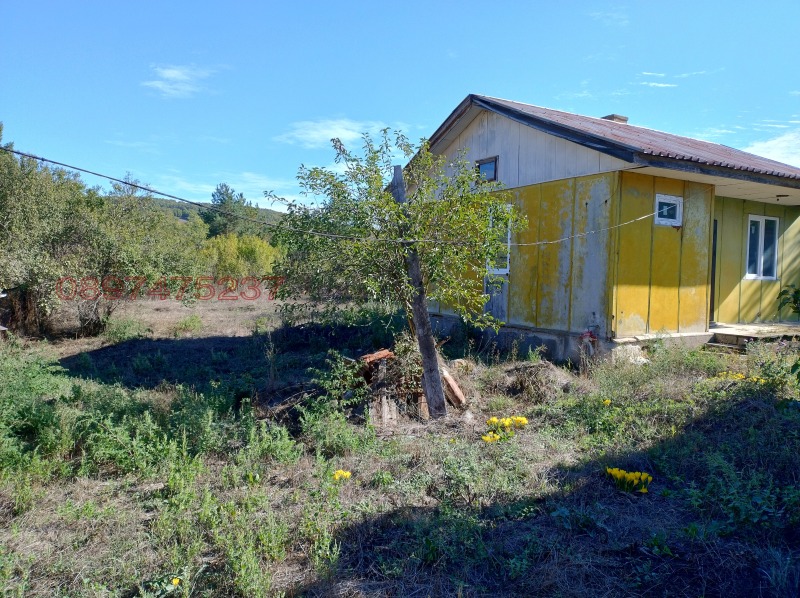 Продава ВИЛА, с. Голямо Буково, област Бургас