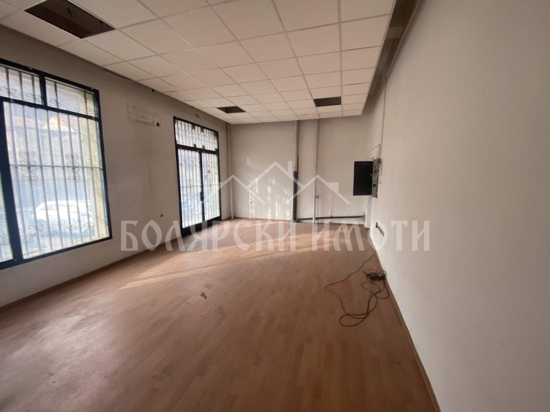 Продава МАГАЗИН, гр. Велико Търново, Света гора, снимка 6 - Магазини - 52569993