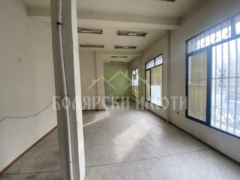 Продава МАГАЗИН, гр. Велико Търново, Света гора