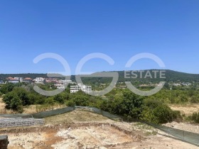 1 quarto Vinica, Varna