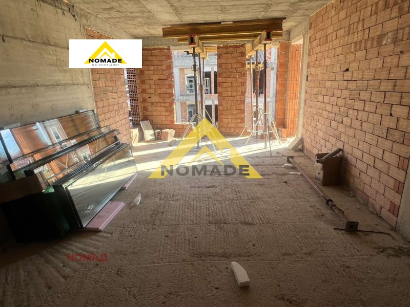 Продава 3-СТАЕН, гр. Пловдив, Остромила, снимка 2 - Апартаменти - 53040852