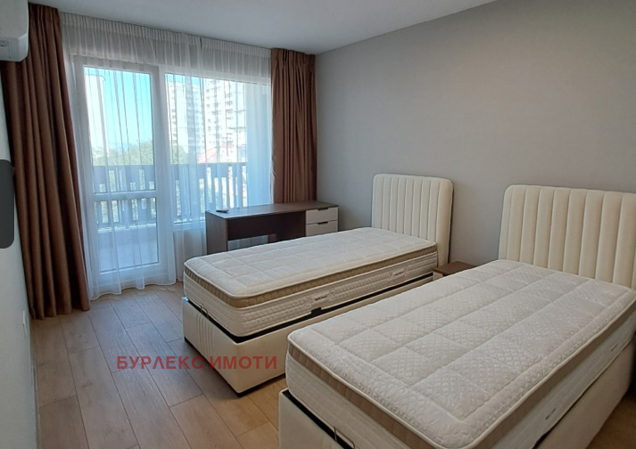 Продава 3-СТАЕН, гр. Варна, Централна поща, снимка 5 - Апартаменти - 55657037