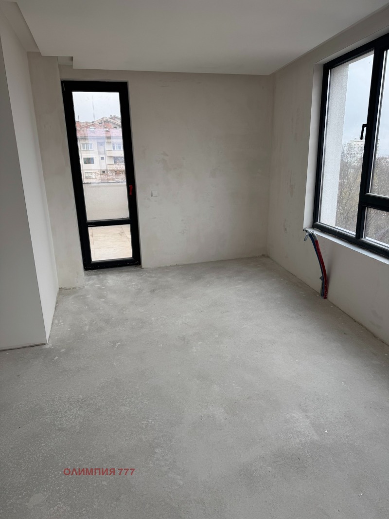 Продава  3 slaapkamers Pleven , 9-ti kvartal , 252 кв.м | 37939054 - изображение [2]