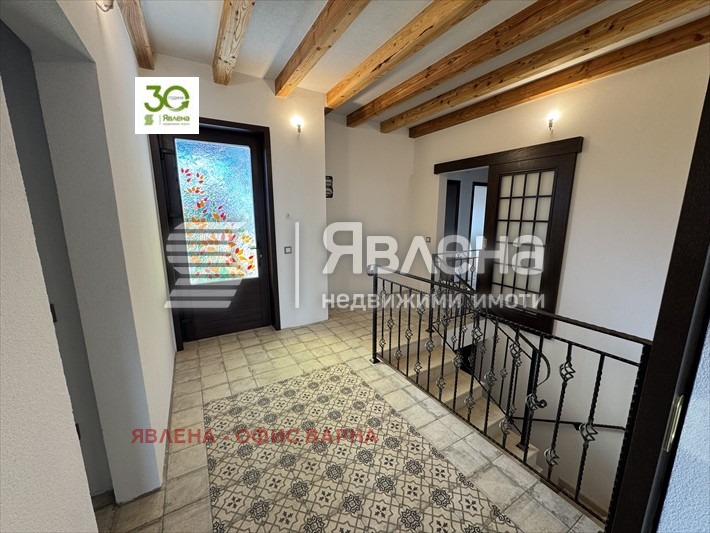 Продава КЪЩА, с. Средни колиби, област Велико Търново, снимка 4 - Къщи - 54046860