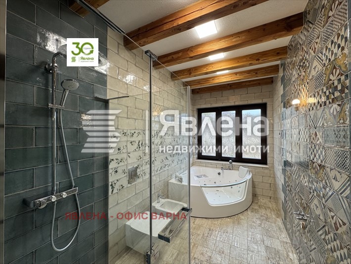 Продава КЪЩА, с. Средни колиби, област Велико Търново, снимка 12 - Къщи - 54046860