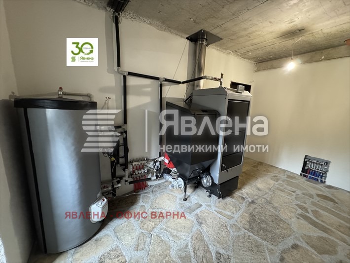 Продава КЪЩА, с. Средни колиби, област Велико Търново, снимка 16 - Къщи - 54046860