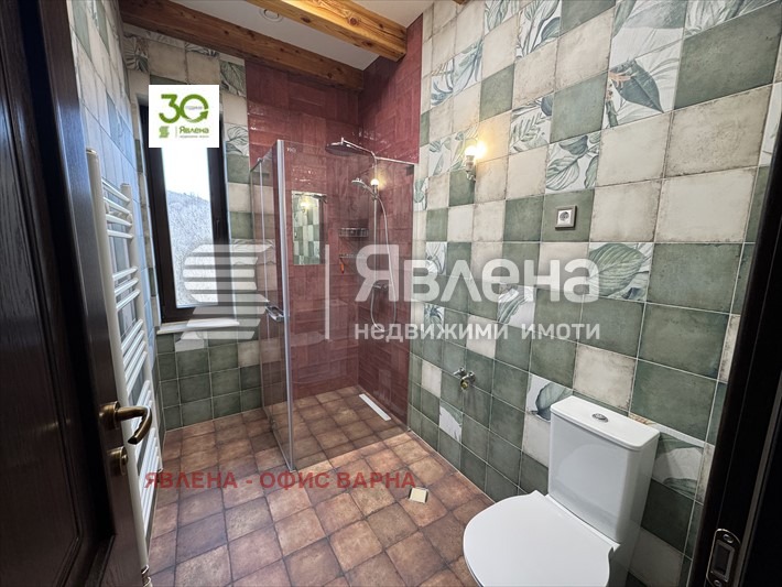 Продава КЪЩА, с. Средни колиби, област Велико Търново, снимка 9 - Къщи - 54046860