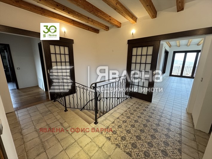 Продава КЪЩА, с. Средни колиби, област Велико Търново, снимка 5 - Къщи - 54046860