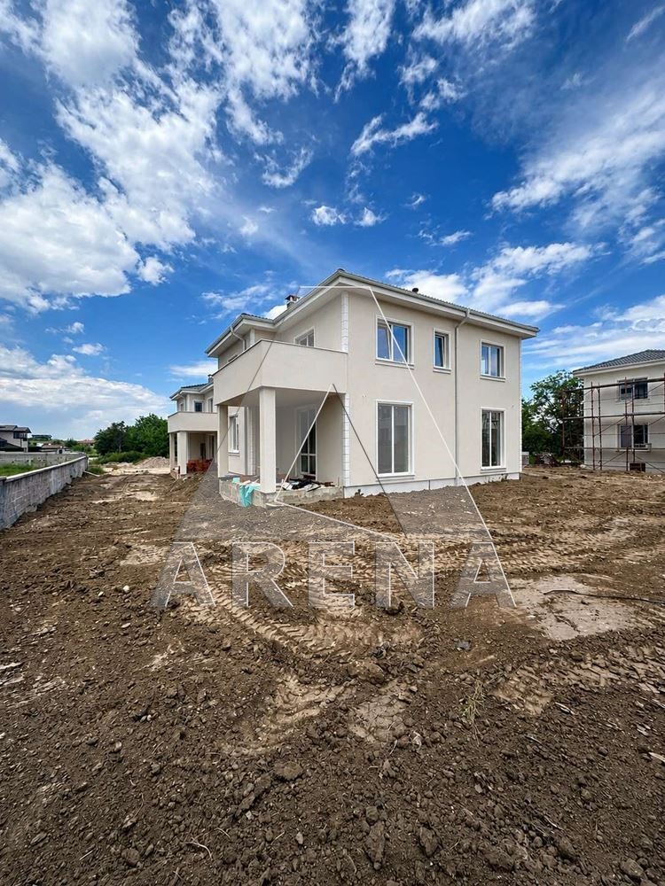 Продава КЪЩА, с. Белащица, област Пловдив