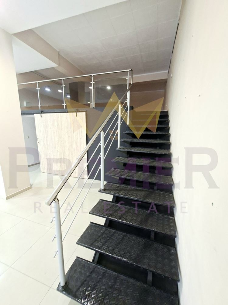 Продава МАГАЗИН, гр. Варна, ЖП Гара, снимка 2 - Магазини - 56253099
