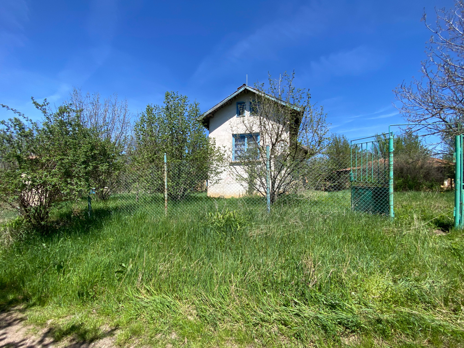 Продава КЪЩА, гр. Годеч, област София област