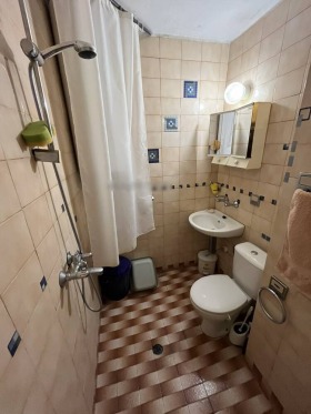 1 bedroom Vazrazhdane, Burgas 4