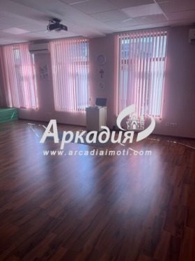 ОФИС, 74 m2