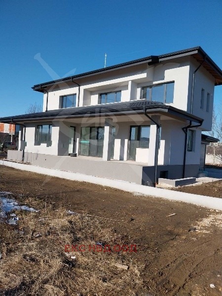 Продава КЪЩА, гр. Пловдив, Остромила, снимка 1 - Къщи - 48340722