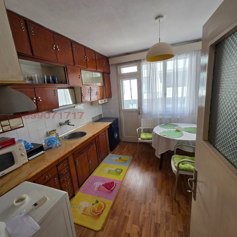 Продава 4-СТАЕН, гр. Плевен, Идеален център, снимка 15 - Апартаменти - 52785366