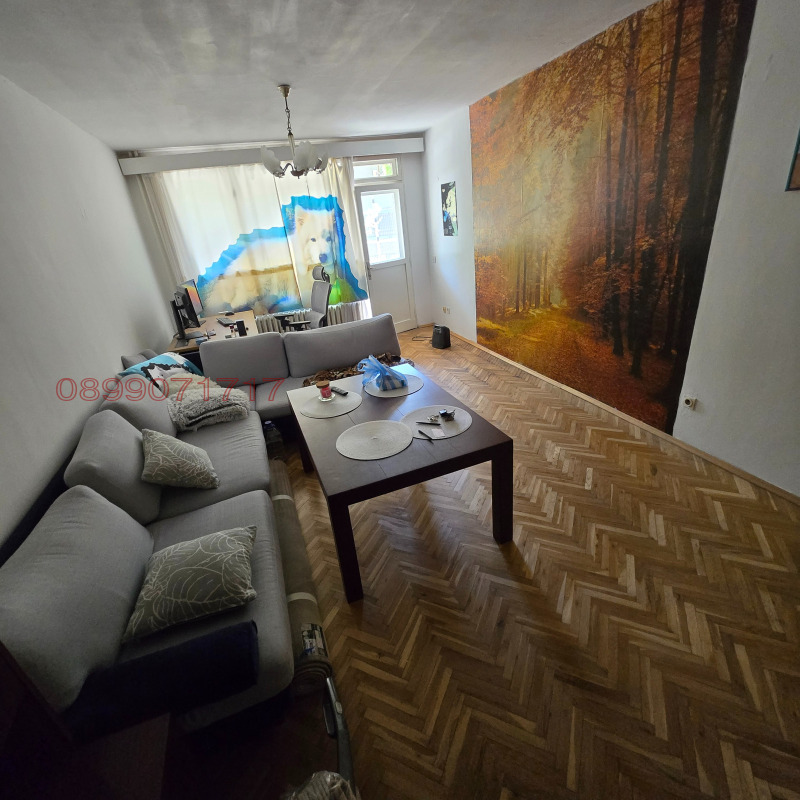 Продава 4-СТАЕН, гр. Плевен, Идеален център, снимка 2 - Апартаменти - 52785366