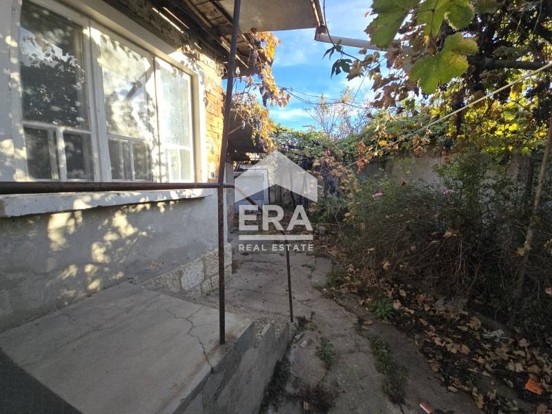 Продава КЪЩА, гр. Русе, Сарая, снимка 3 - Къщи - 52709660