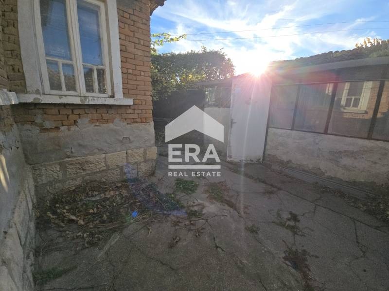 Продава КЪЩА, гр. Русе, Сарая, снимка 4 - Къщи - 52709660