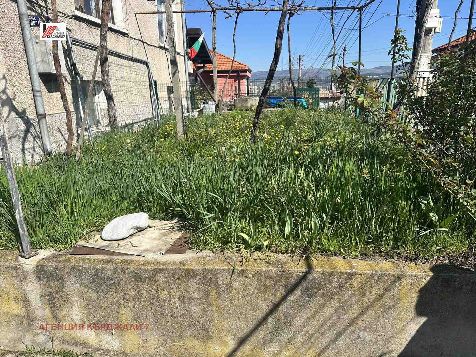 Продава КЪЩА, гр. Кърджали, Веселчане, снимка 2 - Къщи - 54106269