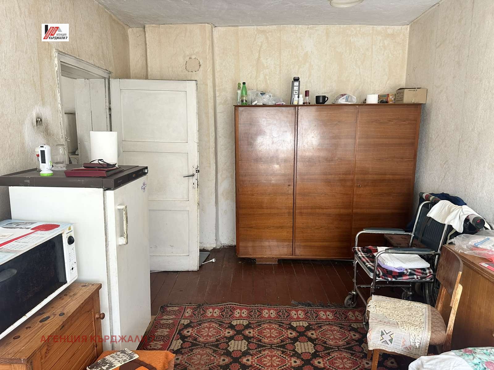 Продава КЪЩА, гр. Кърджали, Веселчане, снимка 4 - Къщи - 54106269