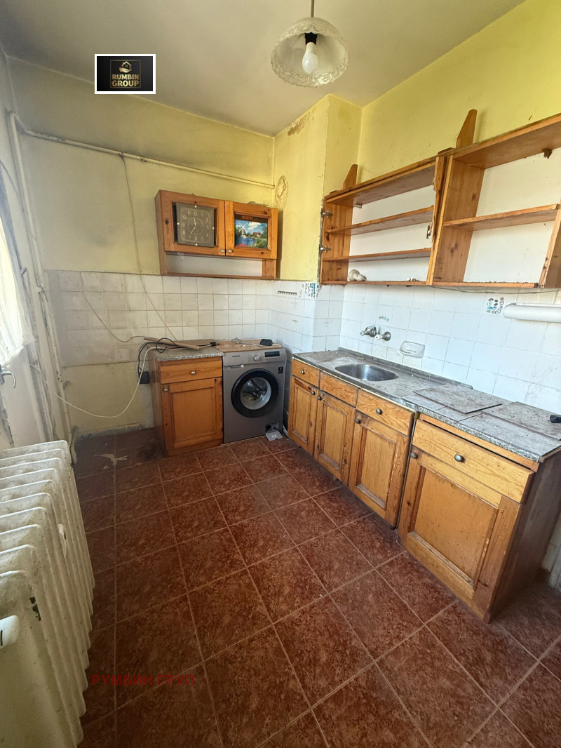 Продава  2-стаен град София , Надежда 4 , 65 кв.м | 22452880