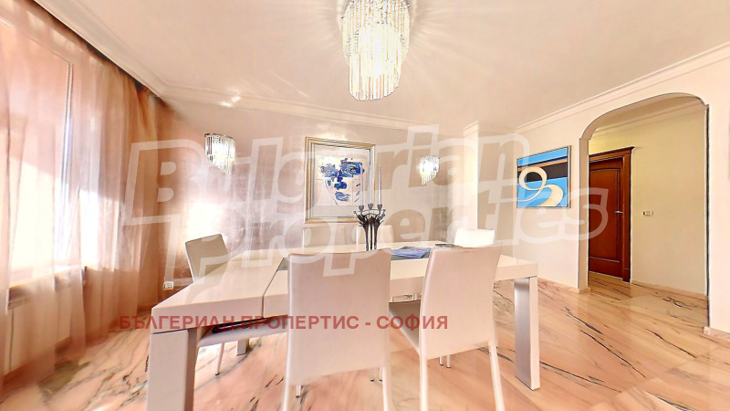 Продава 4-СТАЕН, гр. София, Лозенец, снимка 2 - Апартаменти - 52709188