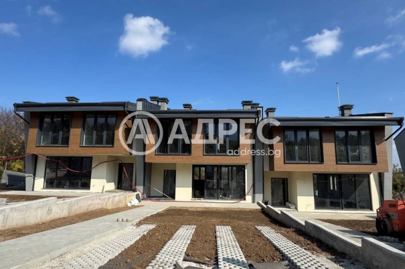 Продава КЪЩА, гр. София, м-т Камбаните, снимка 10 - Къщи - 52563137