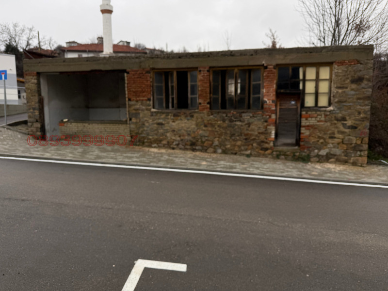 Продава КЪЩА, с. Оряховец, област Смолян