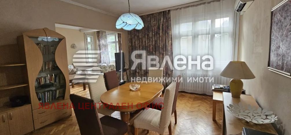 Продава 4-СТАЕН, гр. София, Оборище, снимка 3 - Апартаменти - 56354921