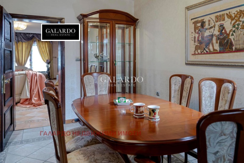 Продава 4-СТАЕН, гр. София, Лозенец, снимка 4 - Апартаменти - 53185451