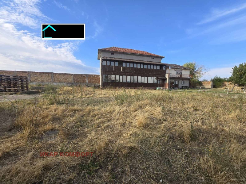 Продава  Къща област Русе , с. Червена вода , 420 кв.м | 71888487 - изображение [2]